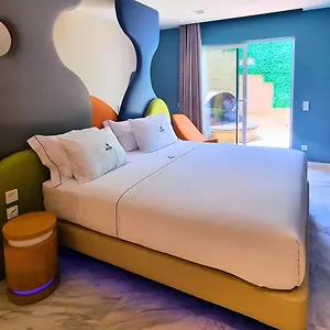 https://hotel-avenue.besthotelstoledo.com